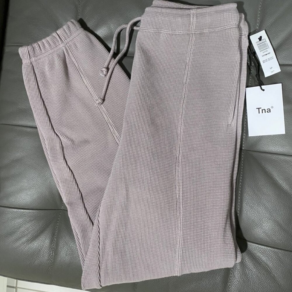 Aritzia TNA Vermont Joggers - Size Small